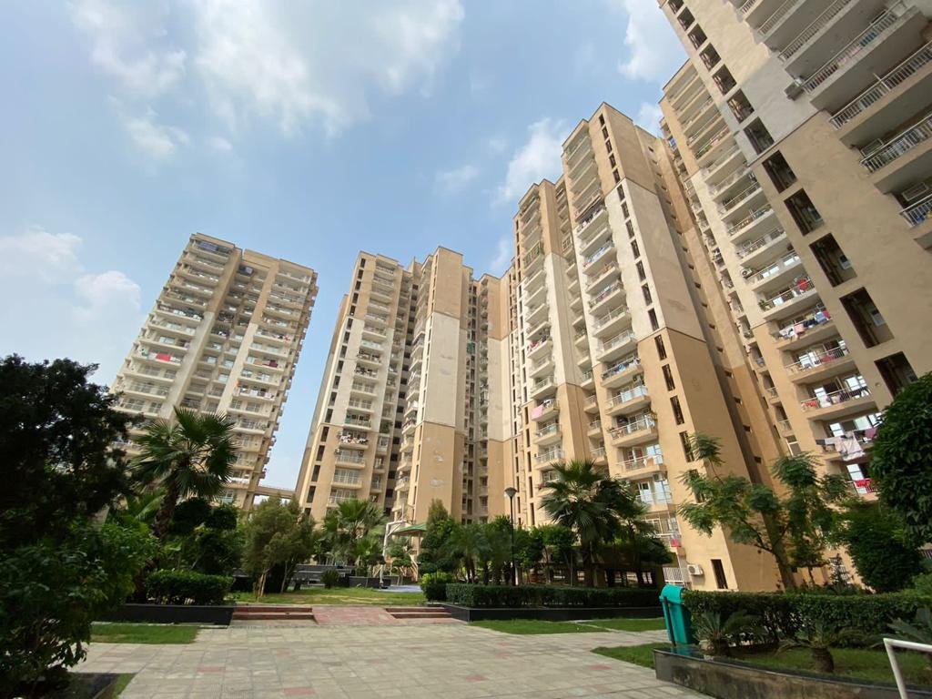 Nirala Greenshire Phase 2 Main Entry